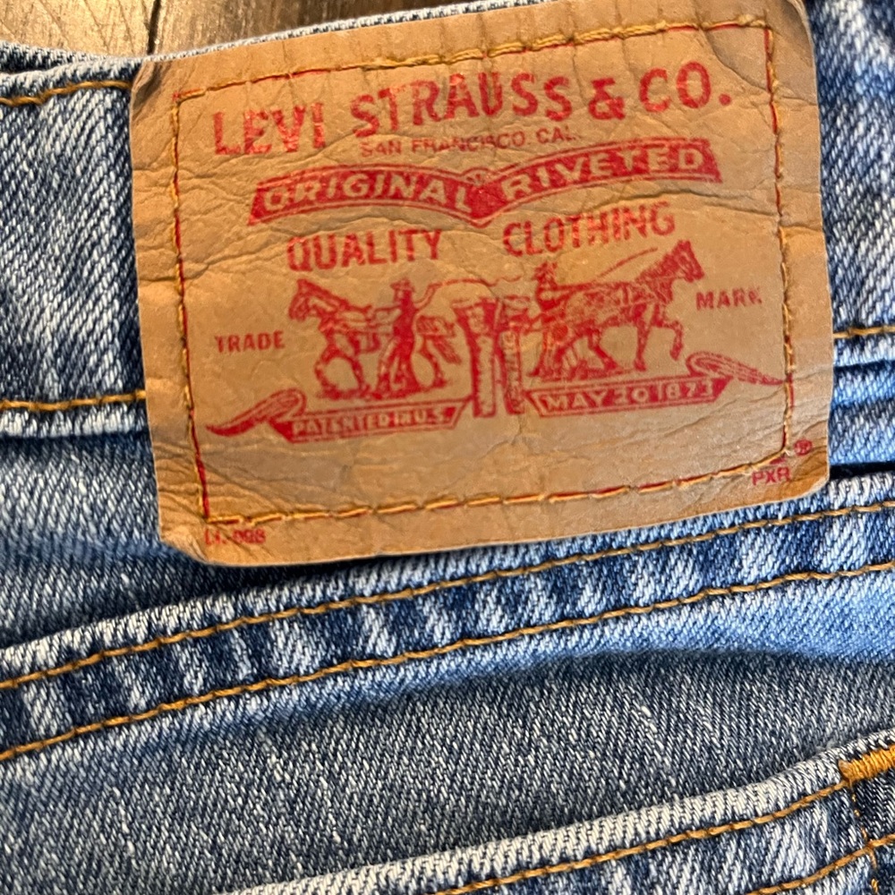 Levi’s jeans shirts size 11